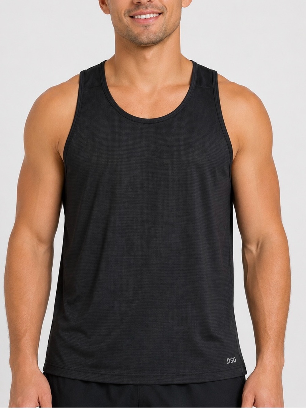 DSG Men’s Black Run Tank Top size Large Moisture Wicking Athletic Gym Shirt NWT